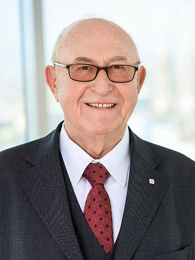 Komm.-Rat Dr. Günter Geyer (Vorsitzender) (Porträt, © Ludwig Schedl) Komm.-Rat Dr. Günter Geyer (Vorsitzender) (Porträt, © Ludwig Schedl)