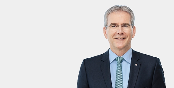 Hartwig Löger, CEO (Porträt, © Marlene Fröhlich)
